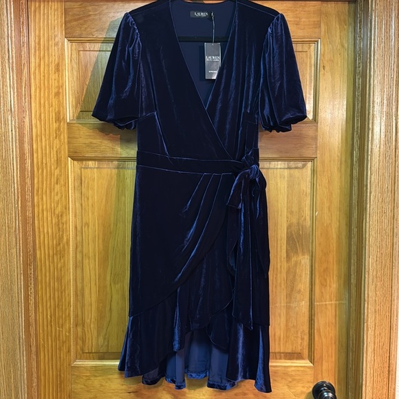 Lauren Ralph Lauren Women’s Belted Velvet Puff Sleeve Navy Size 6 & 14W